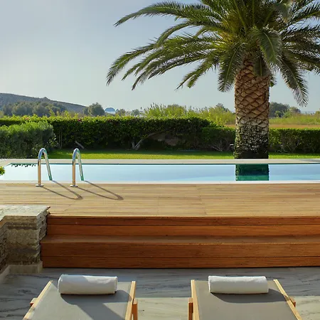 Yria Island Boutique & Hotel