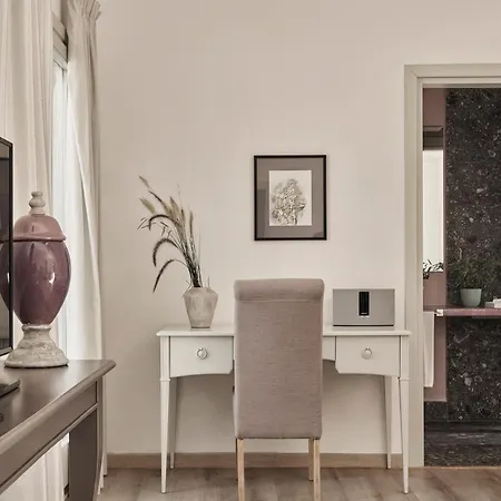 Yria Island Boutique &