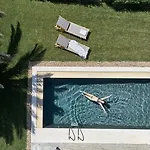 Yria Island Boutique & 5* פרספורוס