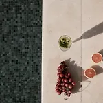 Hotell Yria Island Boutique & Parasporos