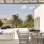 Yria Island Boutique & Hotell