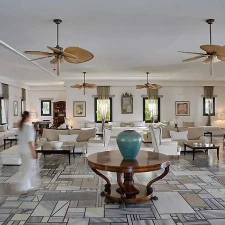 Yria Island Boutique & Hotel 5*