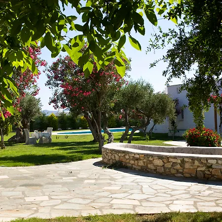 Yria Island Boutique & فندق Parasporos