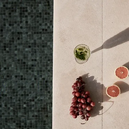 Hotell Yria Island Boutique & Parasporos