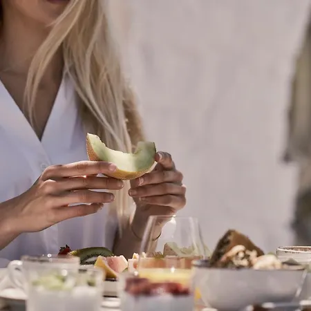Yria Island Boutique & Hotel