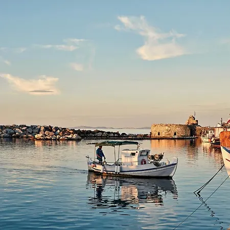 Yria Island Boutique & Parasporos