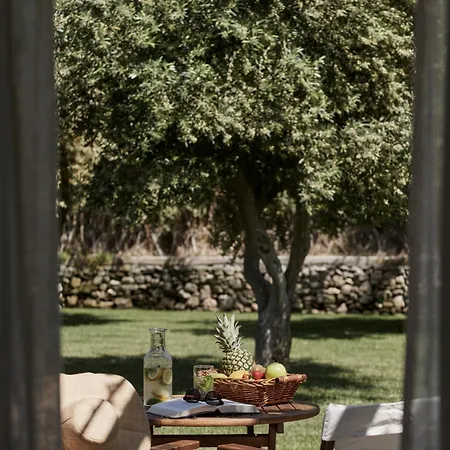 Yria Island Boutique &