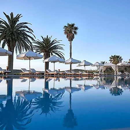 Hotel Yria Island Boutique &