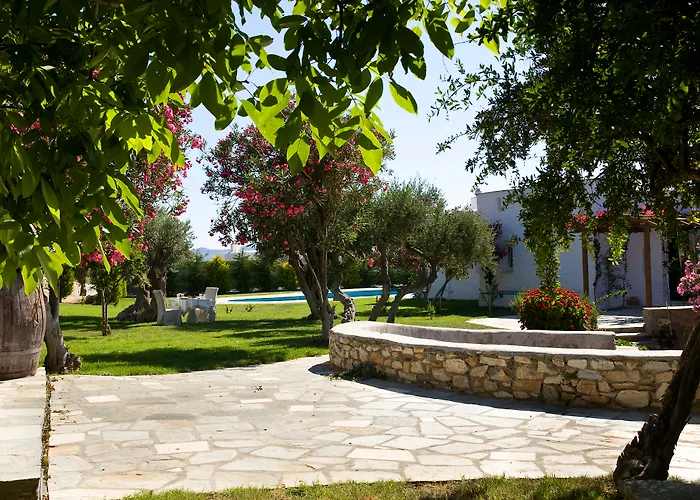 Yria Island Boutique & Hotell Parasporos